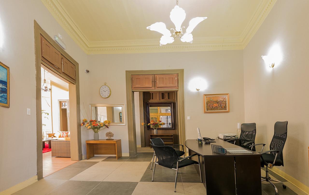 Hotel Sierra Bella Сантьяго Экстерьер фото