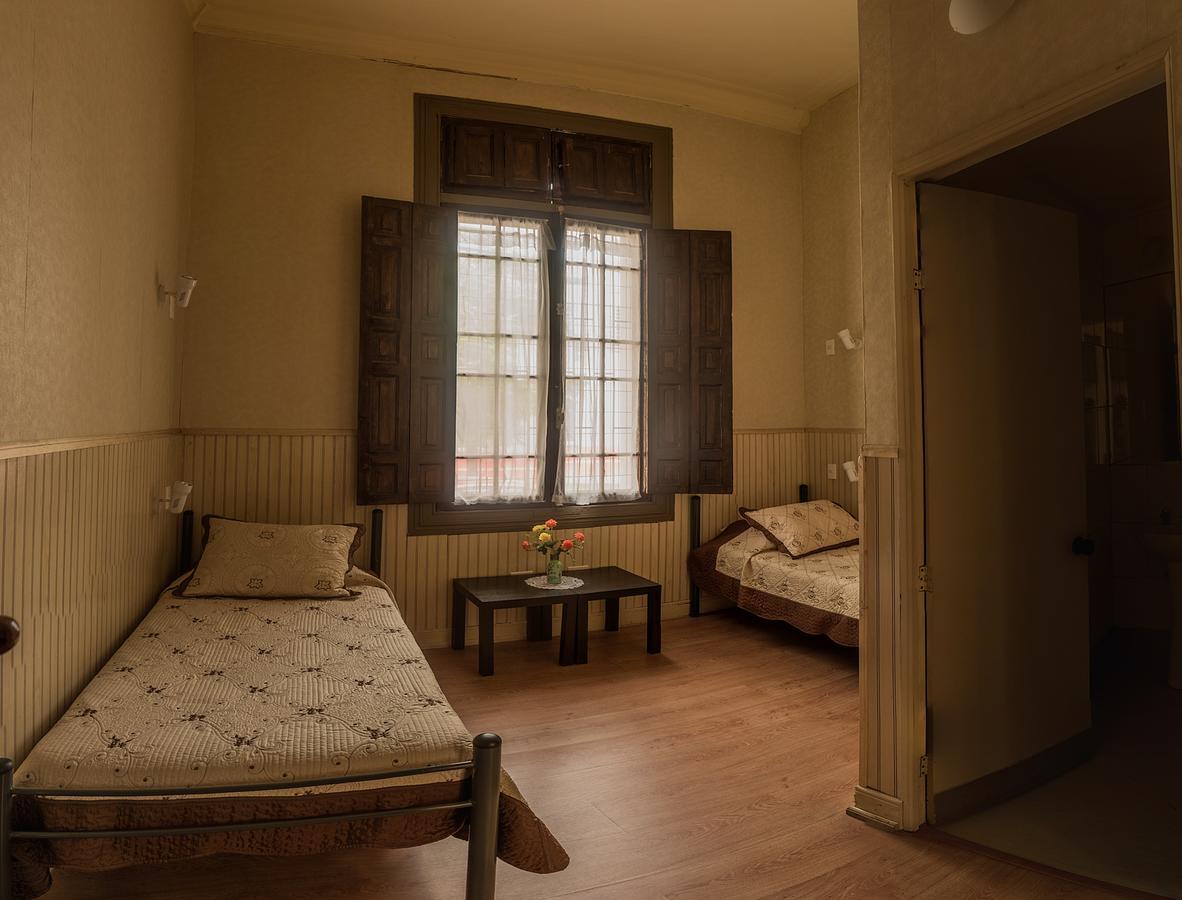 Hotel Sierra Bella Сантьяго Экстерьер фото